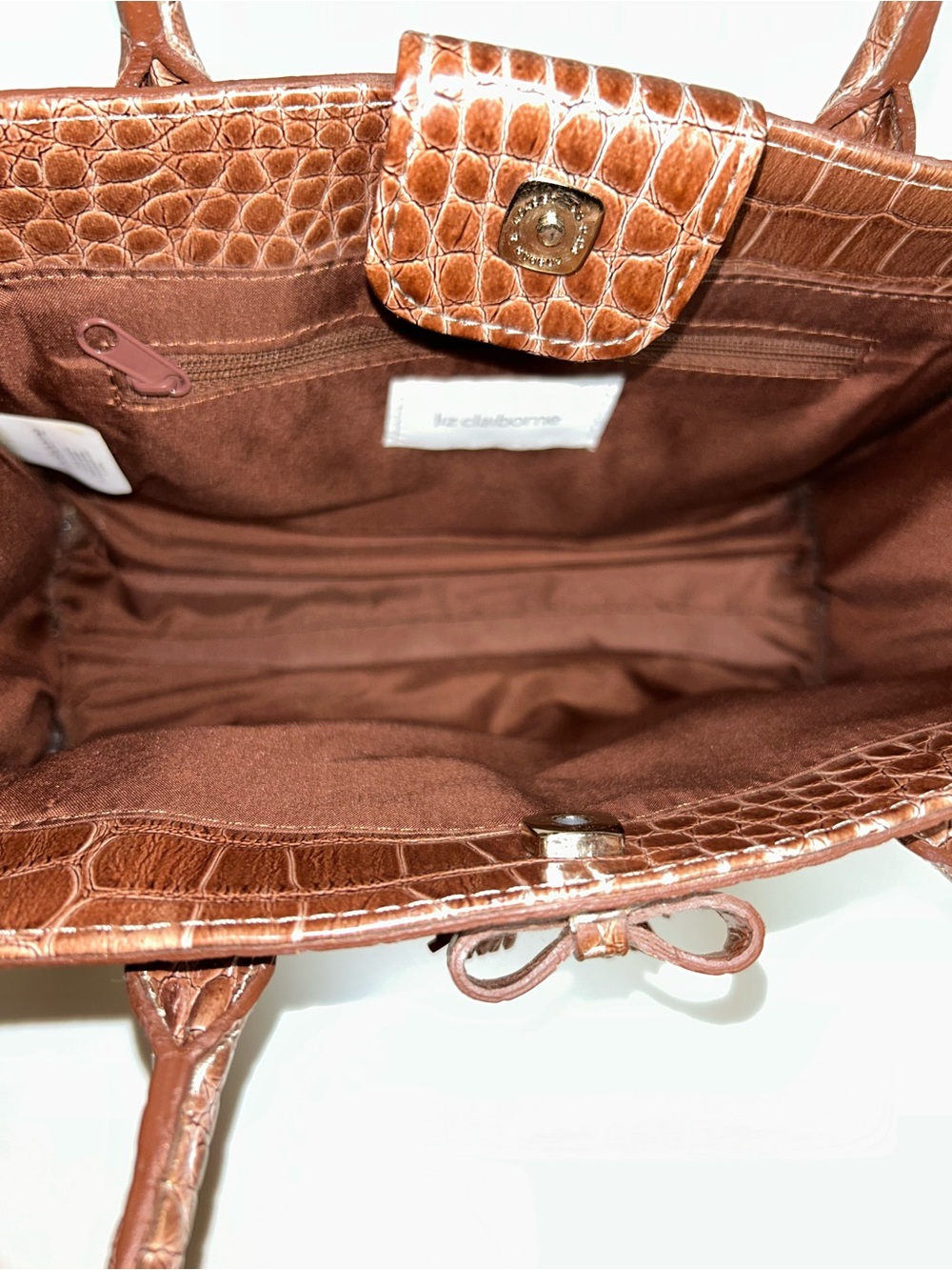 Liz Claiborne Y2K Ivory Brown Faux Leather Straw Satchel Handbag Set of 2 - Picture 8 of 13